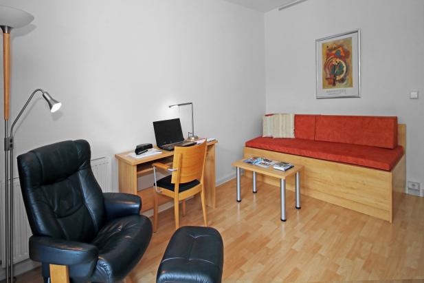 Wohn-/Schlafzimmer Wohn-/Schlafzimmer