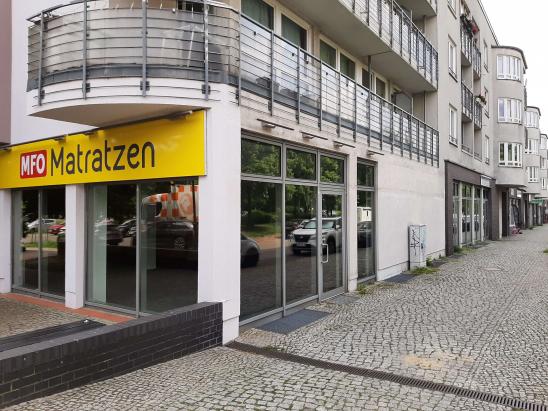 Außenansicht Eckladen Außenansicht Eckladen