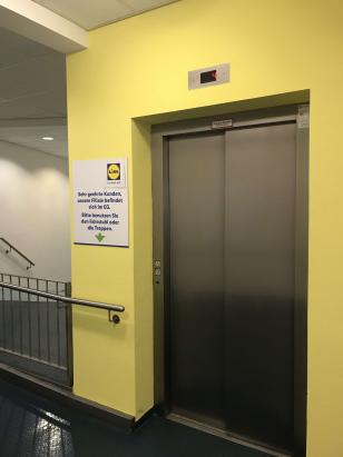 Aufzug Aufzug