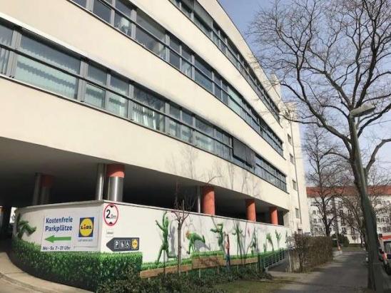 Außenansicht Parkhaus Außenansicht Parkhaus